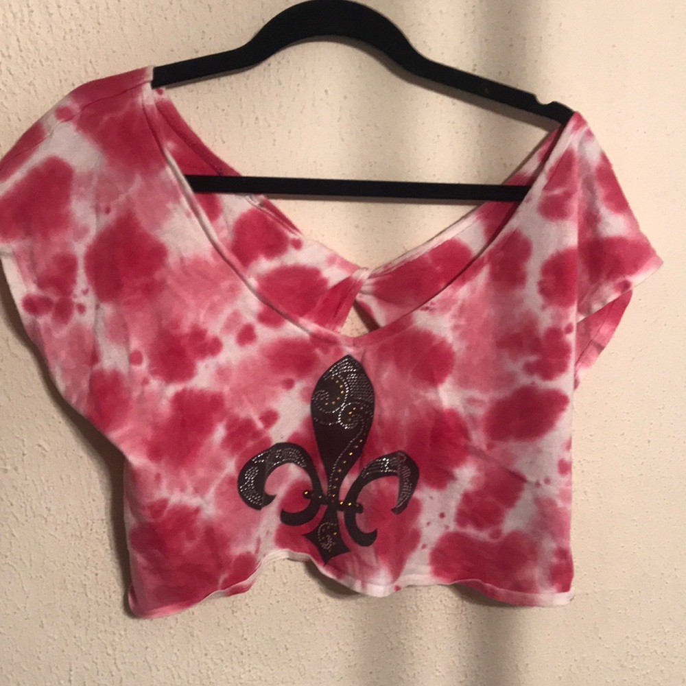 Dereon Tie Dye Cropped Twist Back Graphic Tee